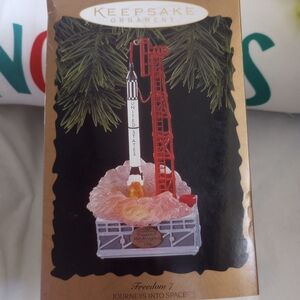 Hallmark Ornament 1961 Freedom 7 Journeys Into Space Series #1 Light & Sound '96